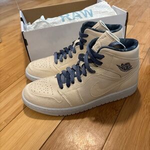 Nike Air Jordan 1 Mid Sandrift - Cream and Navy
